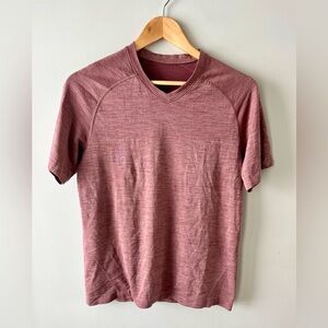 Lululemon Men’s Tech Short Sleeve T-Shirt Heathered Dusty Rose V Neck -S/M-